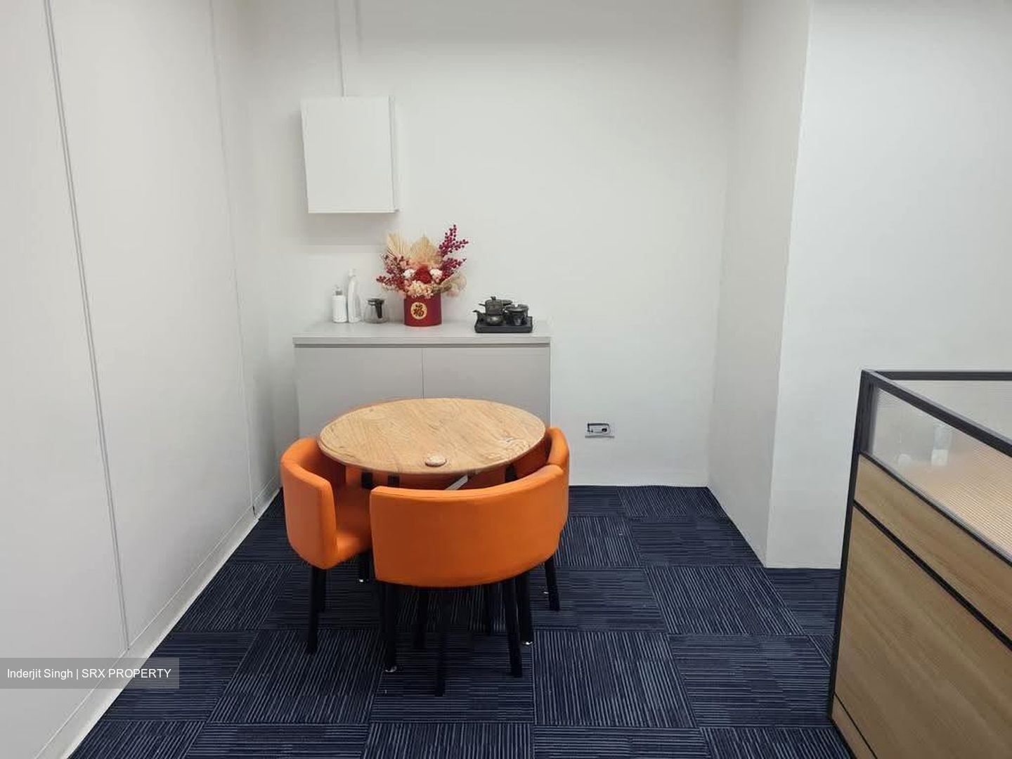 High Street Plaza (D6), Office #631477651